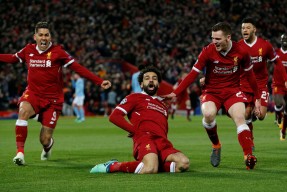 包含从利物浦围绕法甲官宣签约到欧冠今夜热度飙升，集结日广东宏远远射贴柱的词条