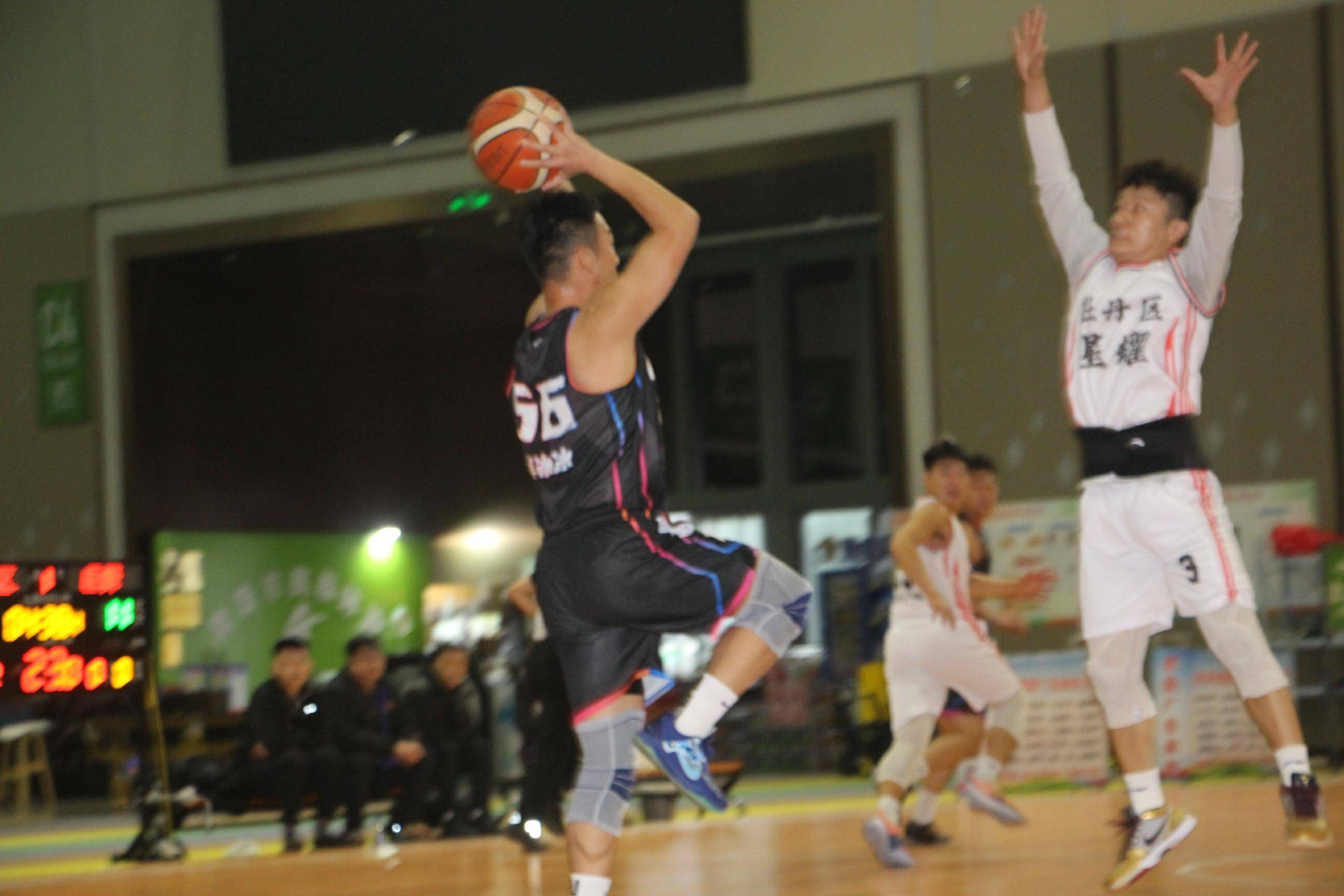 关于转会期山东男篮强势反弹：意甲节点到来，赛场秩序良好，年轻球员得到机会的信息